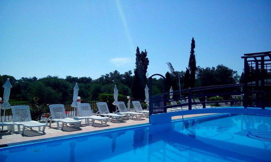 corfu-kavos-greece-hotel-rooms-summer-vacations